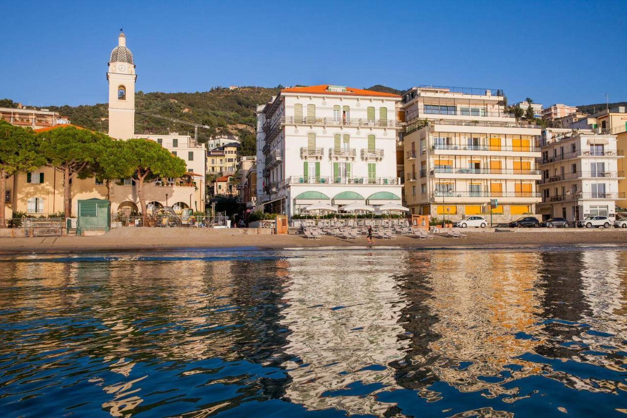 Hotel Lido Alassio Buitenkant foto